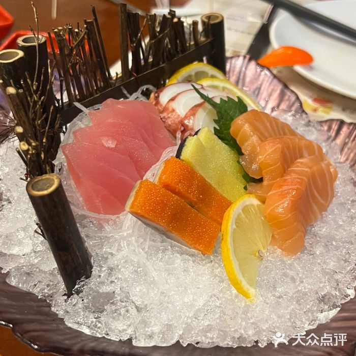 荣誉国际酒店-云顶旋转餐厅图片