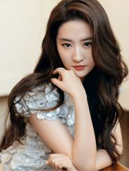 -Eling伊林彩妆·化妆培训(河西奥体店)