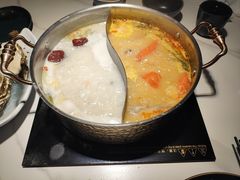 -椰子湾·海南火锅·糟粕醋·椰子鸡(正大广场店)