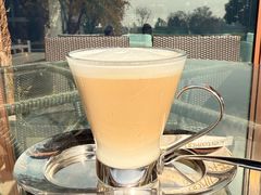 -梁鸿湿地丽笙度假酒店大堂吧