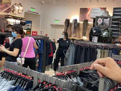 -UNDER ARMOUR(八达岭奥莱店)