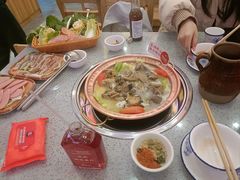 -阿婆情腊排骨火锅(金虹路店)