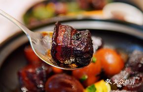 Spring Egg Stewed Black Pig Meat