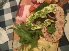 -皇冠自酿啤酒坊(中国红街5号楼店)