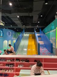 -袋鼠王蹦床公园(中信泰富万达广场嘉定新城店)