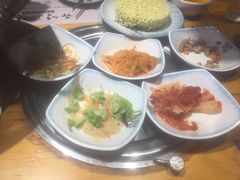 -唯成•韩国炭火烤肉 유성고기