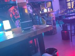 -UP嘻哈酒吧(粉巢店)