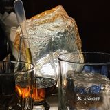 广州探店丨置身在宇宙中的太空威士忌吧🥃