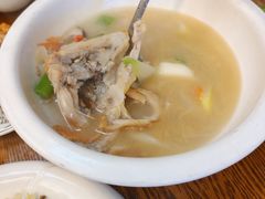 -三文彩虹鳟鱼庄