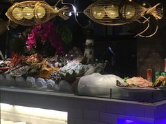-海吃海喝海鲜烤肉餐厅