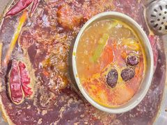 -山城年华老火锅(玉林店)