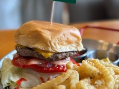 -Thanks美式餐厅(汉堡咖啡店)