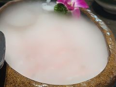 -景明轩•养生酸汤鱼火锅 云贵鲜菌 现舂野果酸汤(王寨小区店)