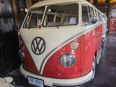 -席娜卡琳火车铁道夜市