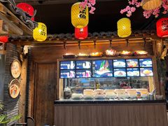 -头上红煨盐鸡乡村食府