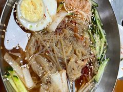 -亲昵春川鸡排(韩国美食街店)