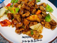 焦溜肥肠-华盛园卷子王农家菜水库鱼