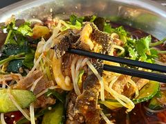 -周良天山牛杂城(天山路总店)