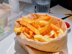 -春树下·树屋花房西餐厅(罍街AS1980店)