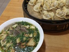 牛肉罩火烧-清真·白家牛肉罩火烧老店(育才街店)