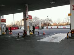 -壳牌华苑加油站