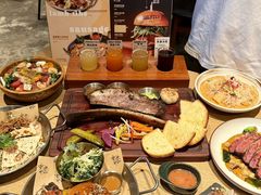 -半吨 Halfton&Friends(车公庙店)