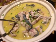 清江豆腐鲢鱼煲-巴人堂(女儿城店)