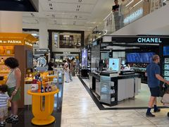 -文艺复兴百货(米兰大教堂广场店)