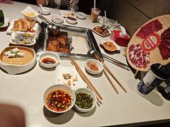 -海底捞火锅鲜切牛肉主题店(长寿路店)