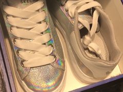 -SKECHERS 斯凯奇(上海国际时尚中心店)