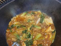 -雪乡人家东北菜·铁锅炖一切(高斯路店)