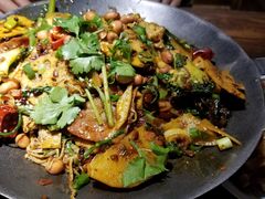 什锦麻辣香锅-张氏宽窄巷成都菜(澳德乐店)