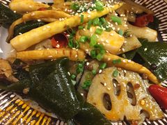 -嘎嘎鸭脑壳(蜀汉路店)