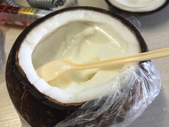 -志龙皇冠吃货椰子铺
