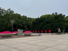 -上海市龙华烈士陵园