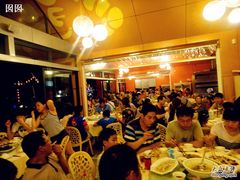 吃饭的人们-沈家门海鲜夜排档(东港店)