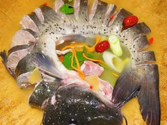 蒸汽长江黑洄鱼-滇小鱼·云南野生菌火锅(上杭路店)