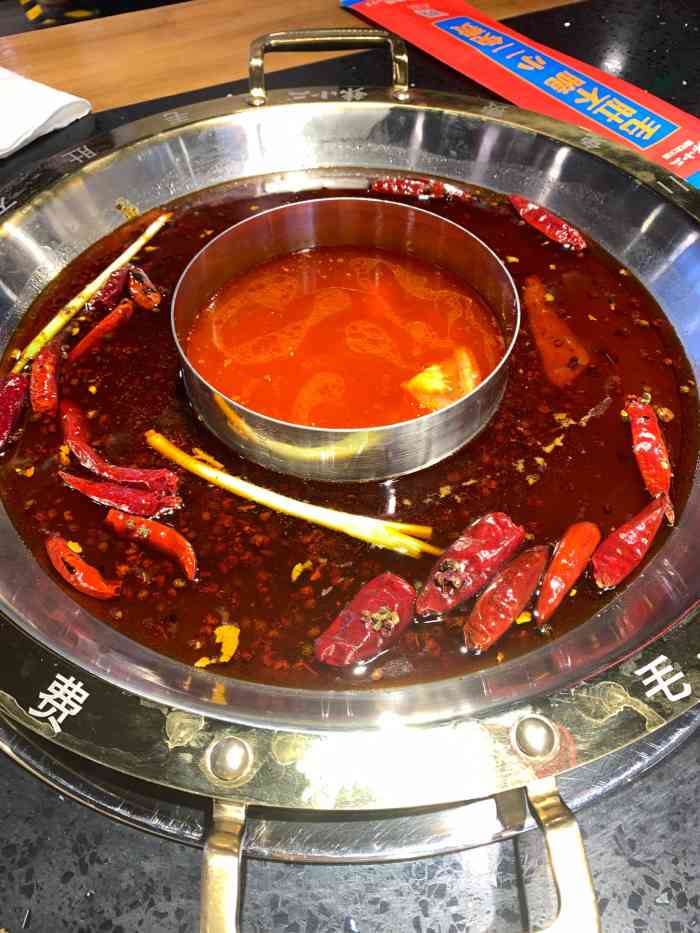 辣小二脆毛肚火锅(万德庄旗舰店)-"[薄荷]环境:下了海光寺地铁站 很好