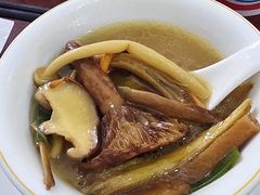 -姚记抚仙湖野生菌石锅鱼庄