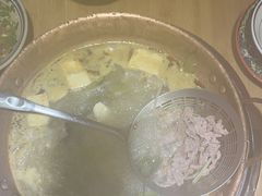 -洱火云南酸菜牛肉火锅(石景山当代商城店)