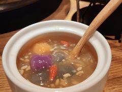 山城小汤圆-九锅一堂酸菜鱼(新南凯德直营店)