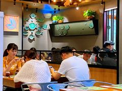 大堂-渝是乎川渝小炒(新世界百货望京店)