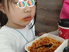 -必胜客(宝杨路宅急送店)