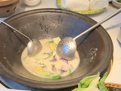 -陈大锅·岳阳鱼馆·地道岳阳菜(美食街店)