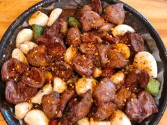 东镇烤三味-老东镇啤酒屋海鲜加工·蒸汽海鲜·海鲜烧烤(台东店)