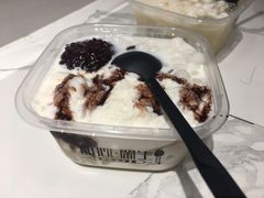 招牌白雪黑糯米冰粉-甜心闲生传统手工冰粉(太古里店)