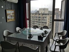 -忘忧草融合私房菜(红鼎国际店)