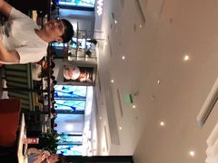 -港丽餐厅(高德置地店)