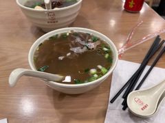 -佬钱湾仔(衣裳街店)