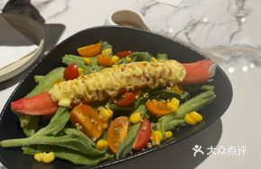 Bursting Pearl Ice Plant Crab Salad